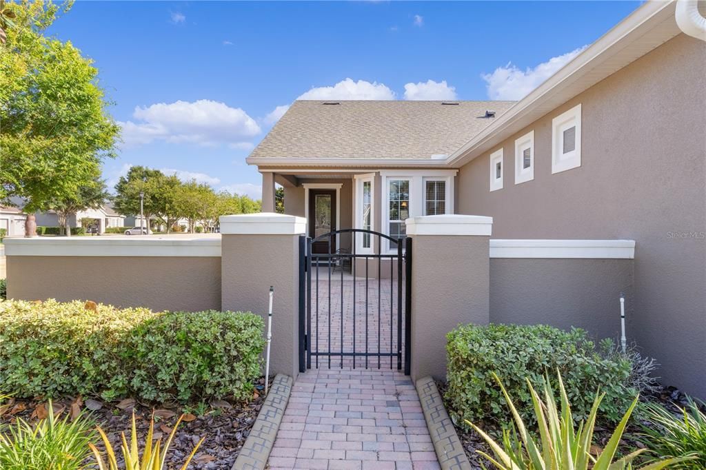 Courtyard and Front Door Entrance - 353 Salt Marsh Ln, Groveland, FL 34736