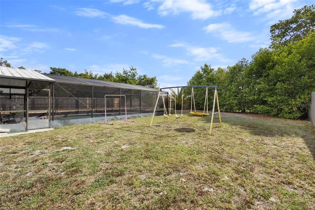Active With Contract: $309,000 (3 beds, 2 baths, 1512 Square Feet)