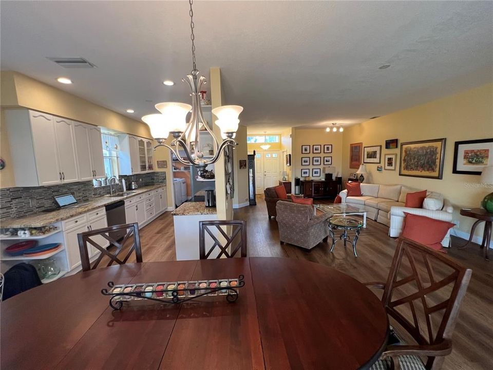 For Sale: $436,000 (2 beds, 2 baths, 1769 Square Feet)