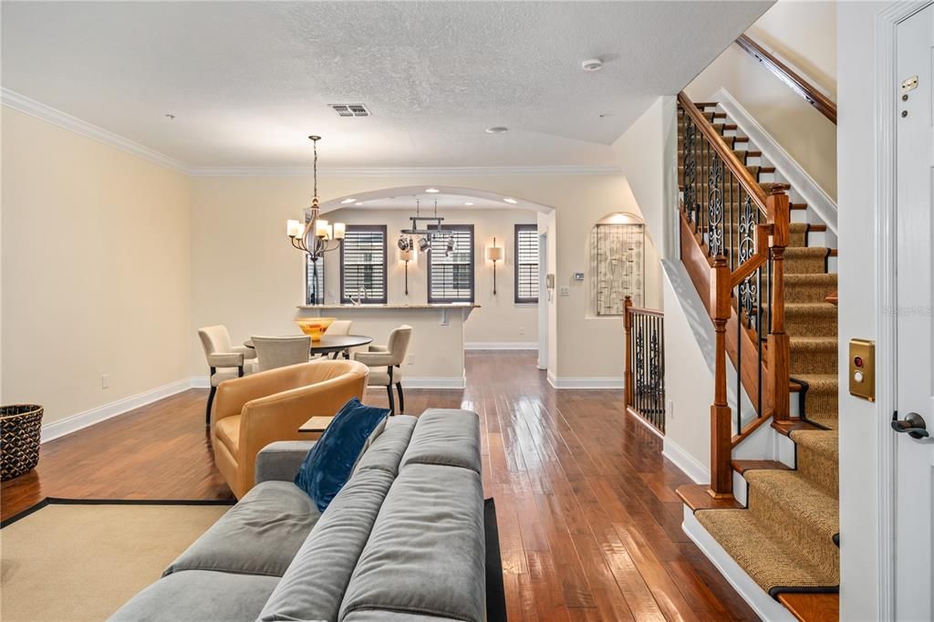 Recently Sold: $760,000 (3 beds, 3 baths, 2478 Square Feet)