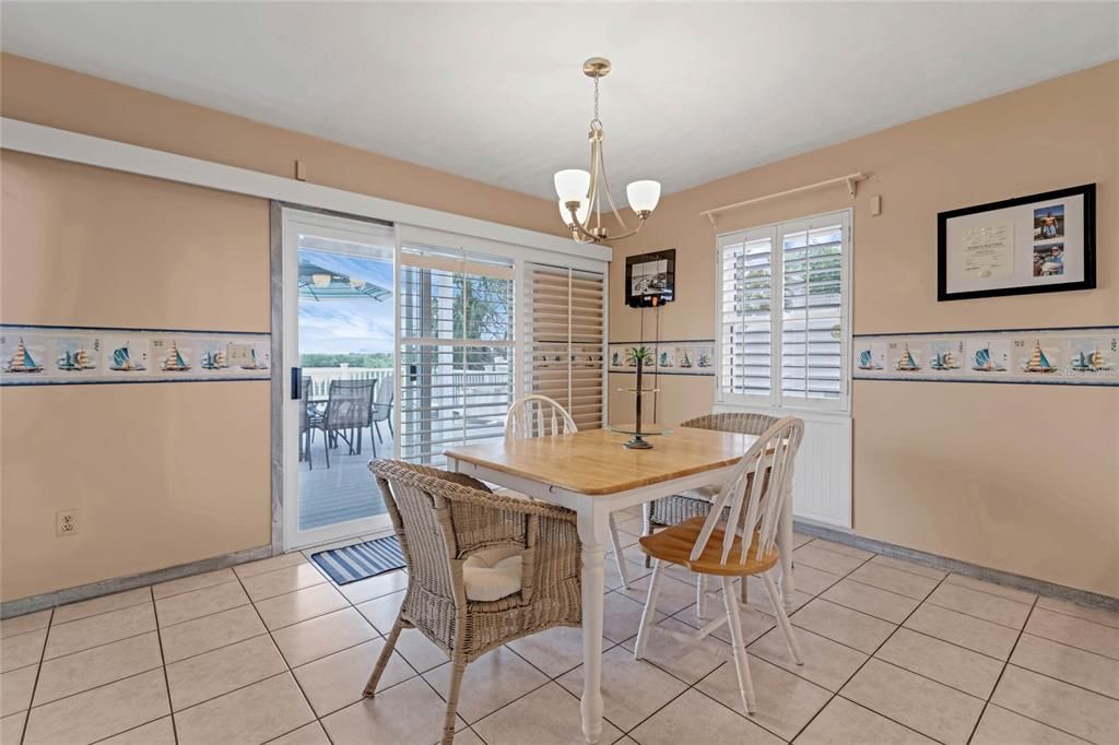 For Sale: $995,000 (2 beds, 2 baths, 1325 Square Feet)