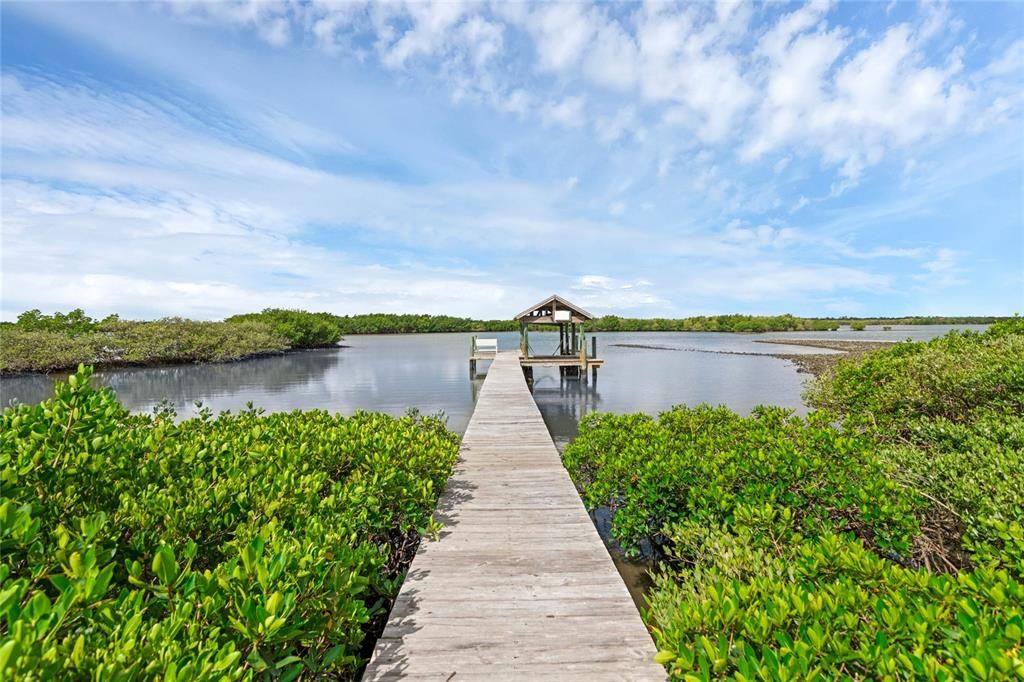 Active With Contract: $995,000 (2 beds, 2 baths, 1325 Square Feet)