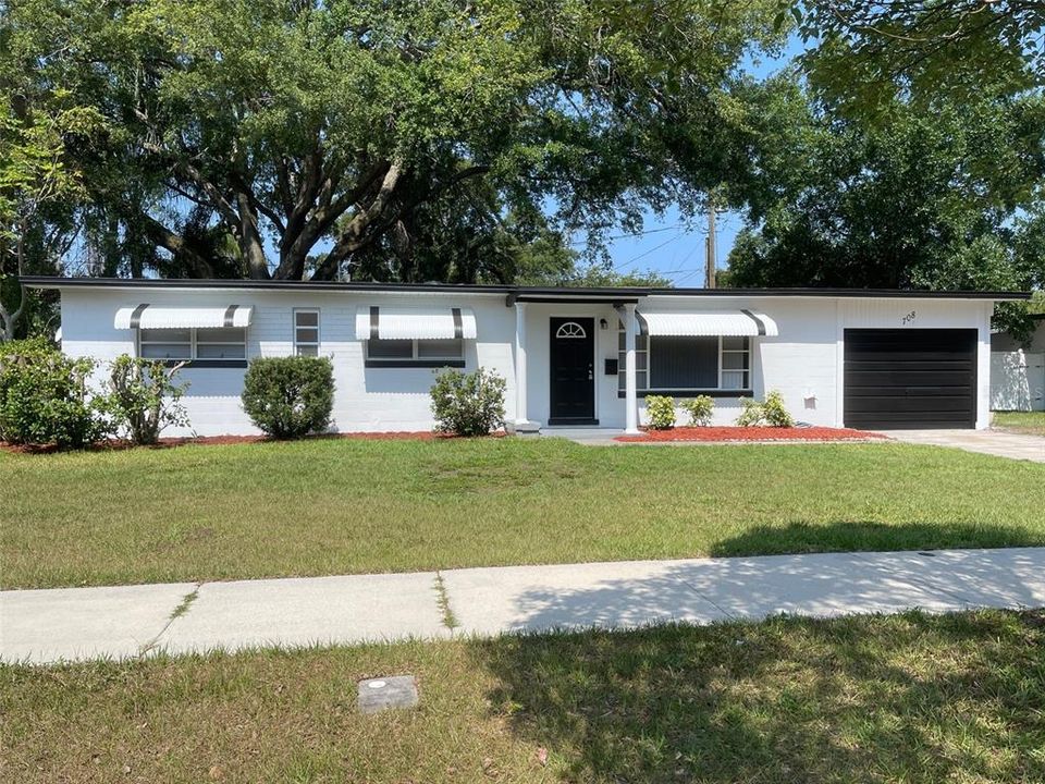 Recently Sold: $332,900 (3 beds, 1 baths, 1428 Square Feet)