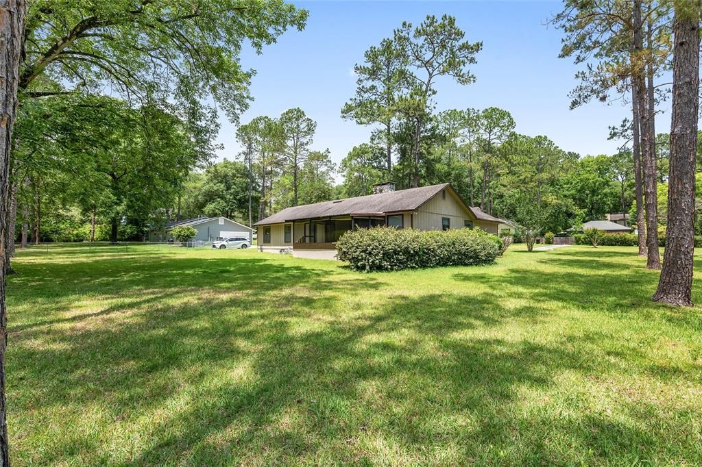 Active With Contract: $345,000 (3 beds, 2 baths, 1913 Square Feet)