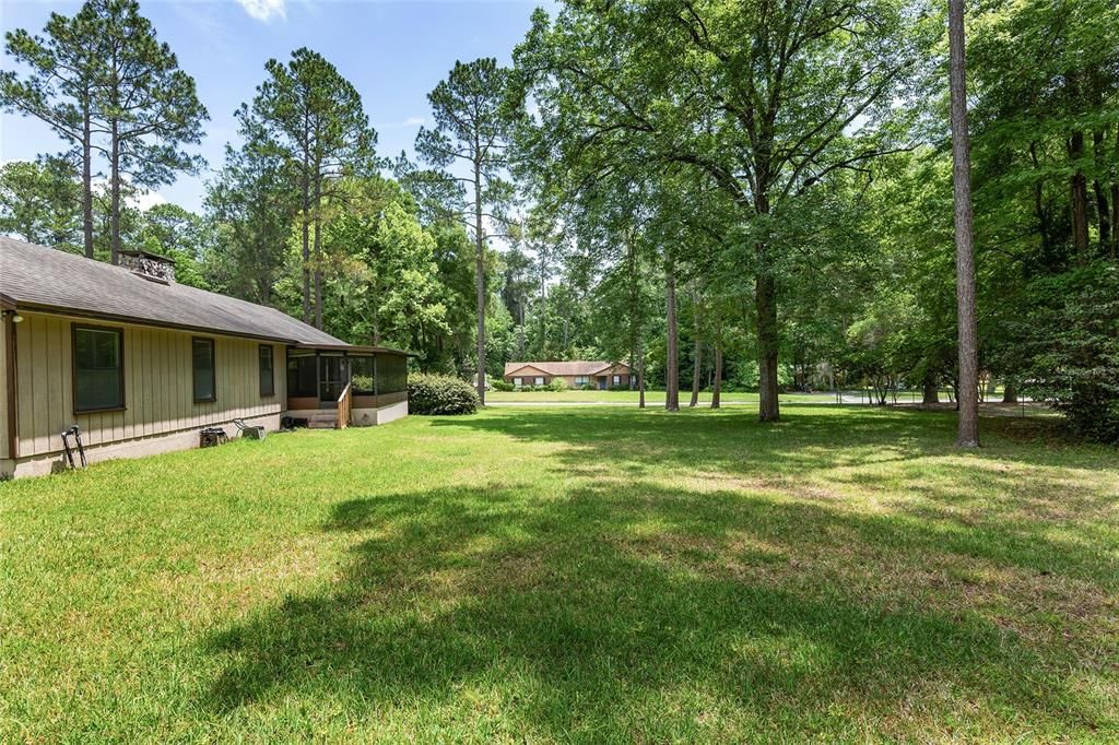 Active With Contract: $345,000 (3 beds, 2 baths, 1913 Square Feet)