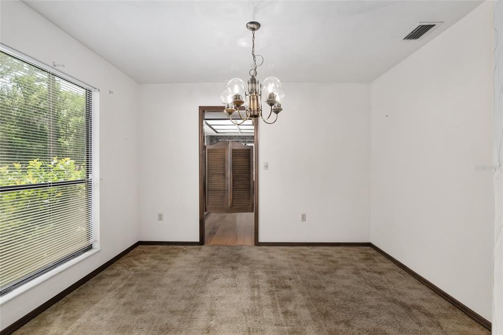 FORMAL DINING ROOM