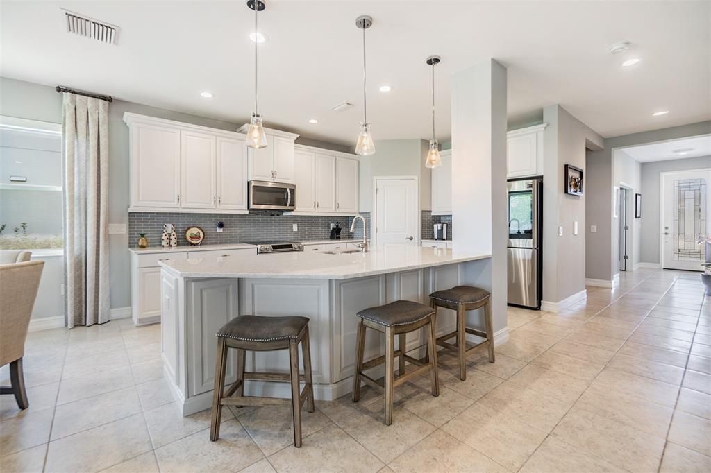 Active With Contract: $649,500 (5 beds, 3 baths, 3173 Square Feet)