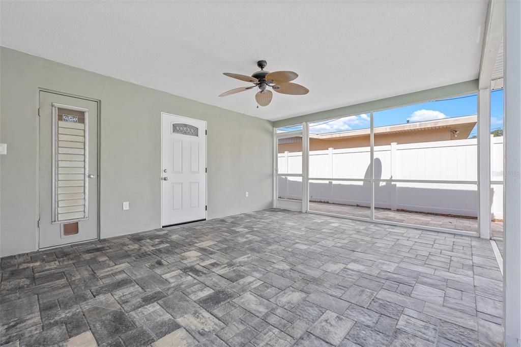 Active With Contract: $550,000 (4 beds, 3 baths, 2145 Square Feet)