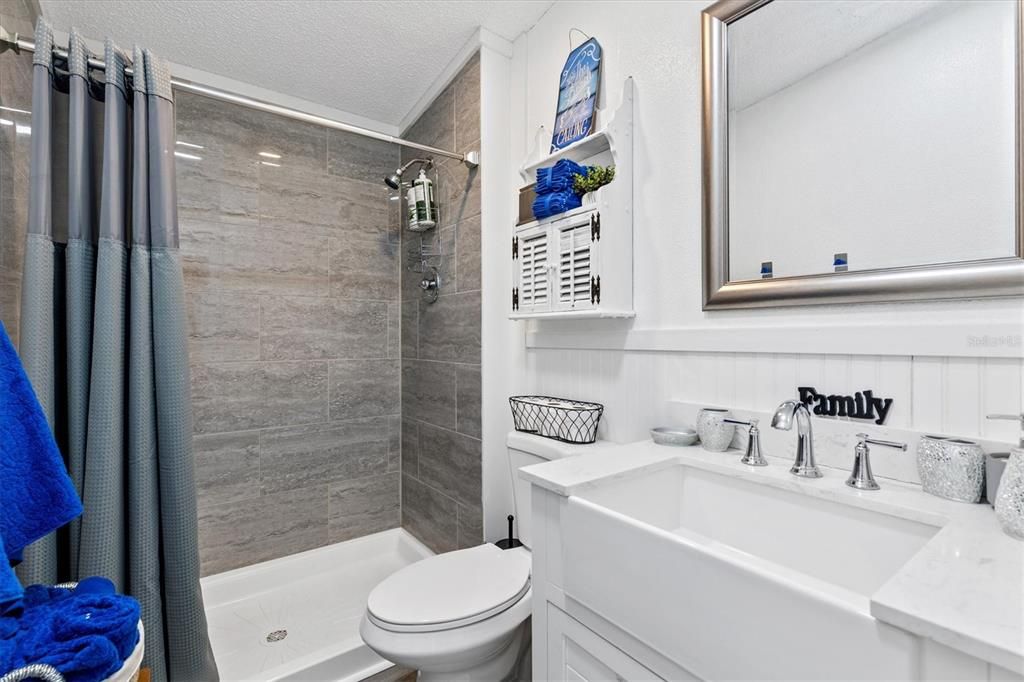 Fully Remodeled Guest Bathroom