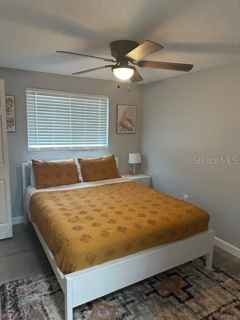 Recently Rented: $3,000 (3 beds, 2 baths, 1209 Square Feet)