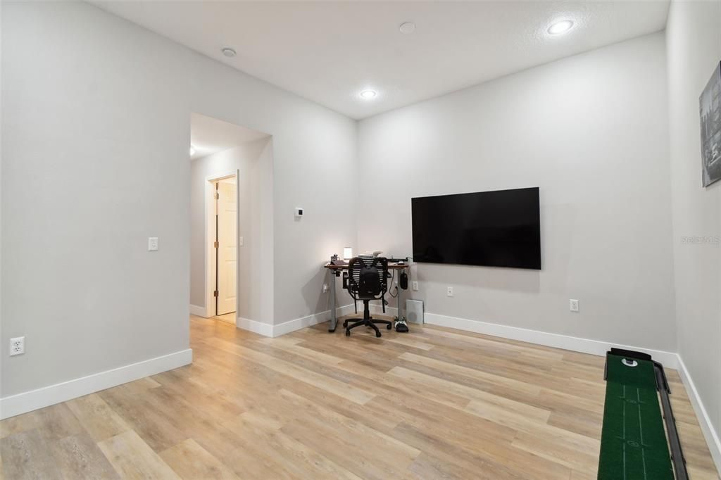 Active With Contract: $399,000 (3 beds, 2 baths, 1801 Square Feet)