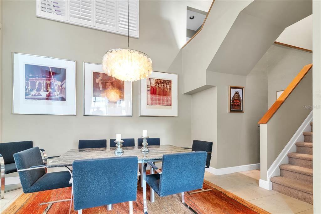 Recently Sold: $550,000 (3 beds, 2 baths, 1641 Square Feet)
