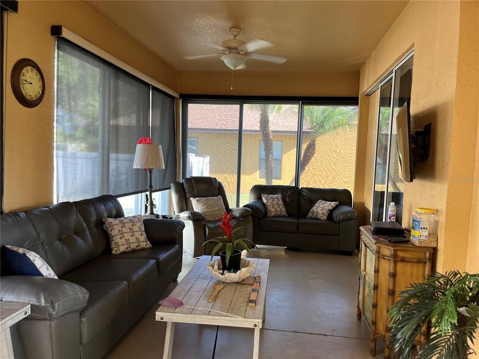 For Sale: $475,000 (4 beds, 2 baths, 2484 Square Feet)