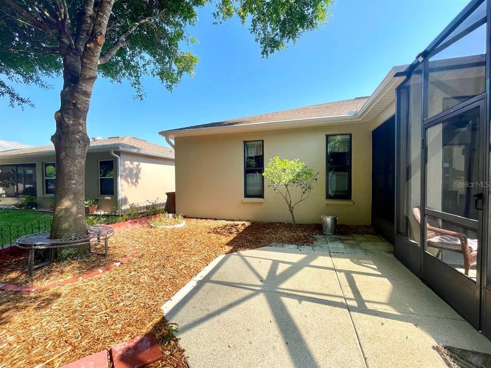 For Sale: $389,868 (3 beds, 2 baths, 2287 Square Feet)