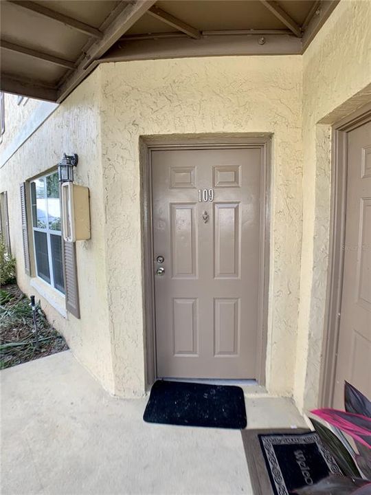 For Rent: $1,449 (2 beds, 2 baths, 840 Square Feet)