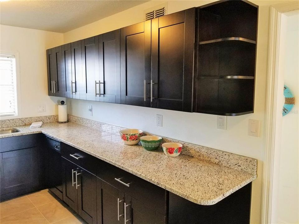 For Rent: $2,800 (2 beds, 2 baths, 1176 Square Feet)
