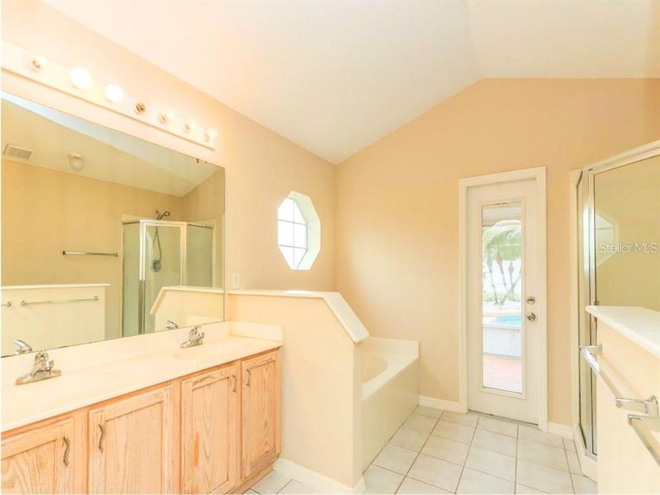 For Sale: $479,000 (4 beds, 2 baths, 1858 Square Feet)