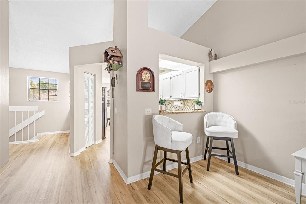For Sale: $289,000 (2 beds, 2 baths, 1218 Square Feet)