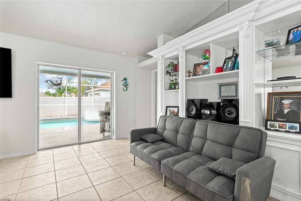 For Sale: $425,000 (3 beds, 2 baths, 1854 Square Feet)