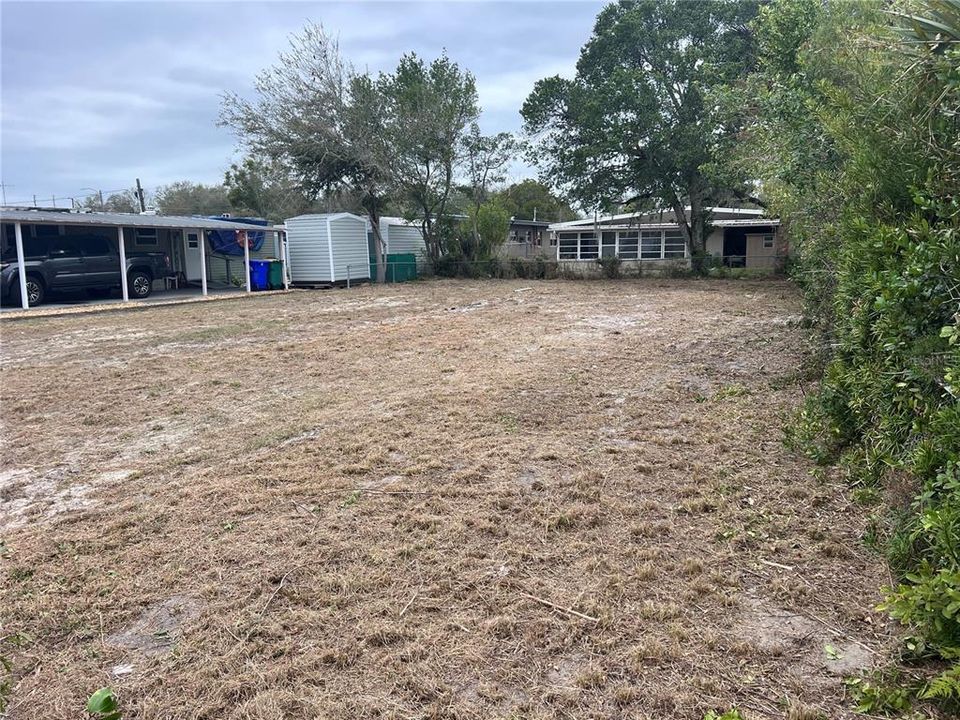 待售: $34,900 (0.10 acres)