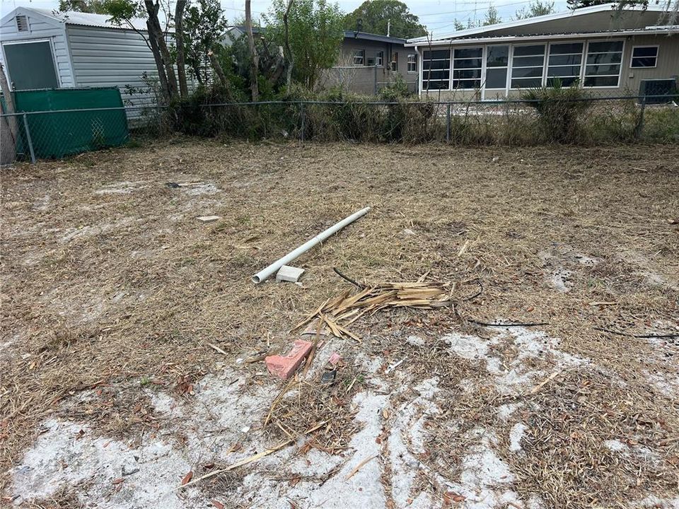 待售: $34,900 (0.10 acres)