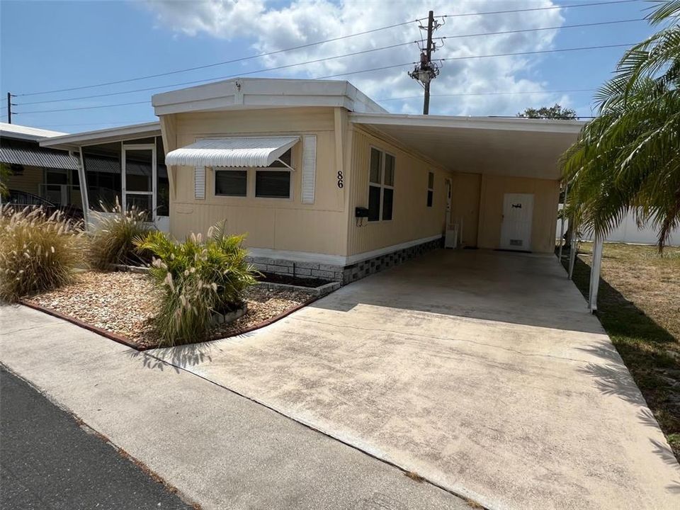 Vendido Recientemente: $85,000 (1 camas, 1 baños, 576 Pies cuadrados)