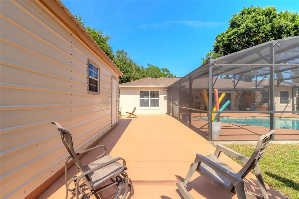 Active With Contract: $440,000 (3 beds, 2 baths, 1703 Square Feet)