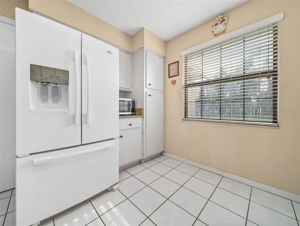 For Sale: $290,000 (3 beds, 2 baths, 1666 Square Feet)