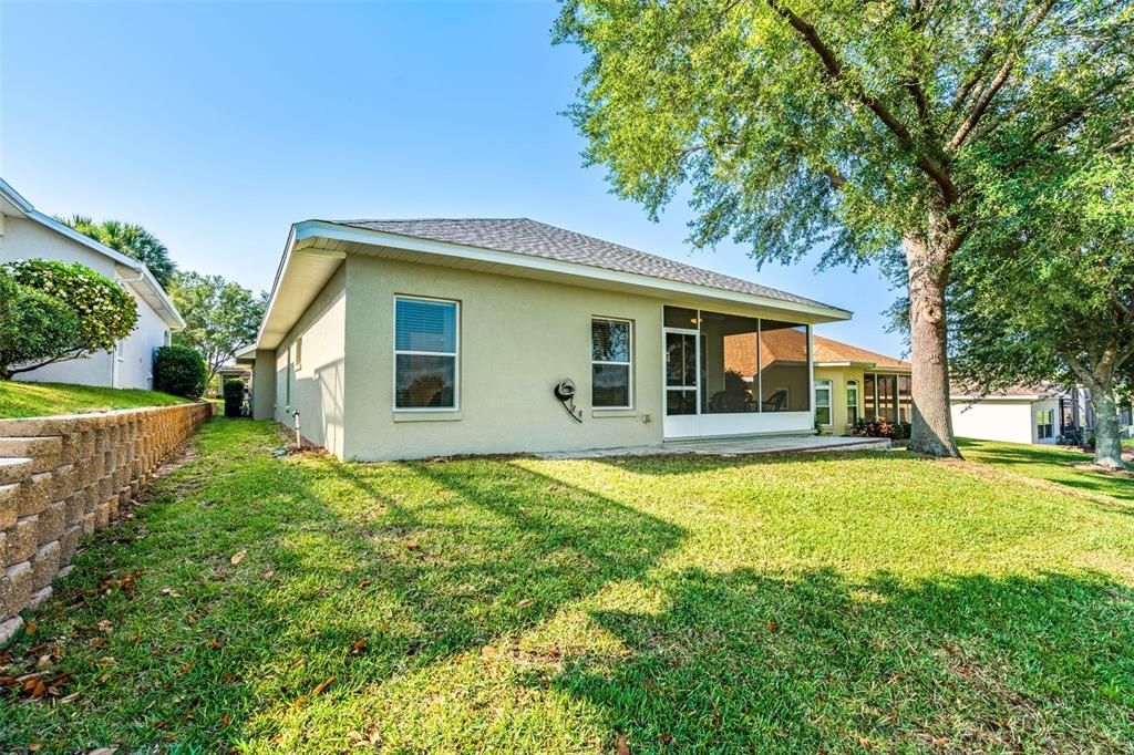 Active With Contract: $327,500 (3 beds, 2 baths, 1458 Square Feet)