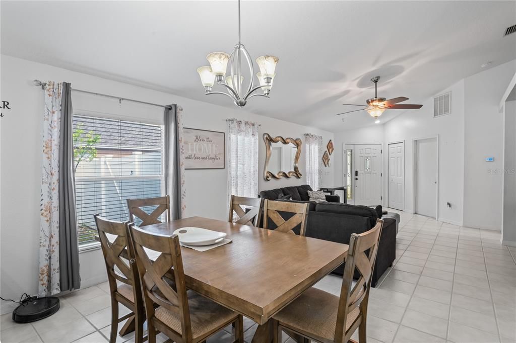 Active With Contract: $365,000 (3 beds, 2 baths, 1236 Square Feet)