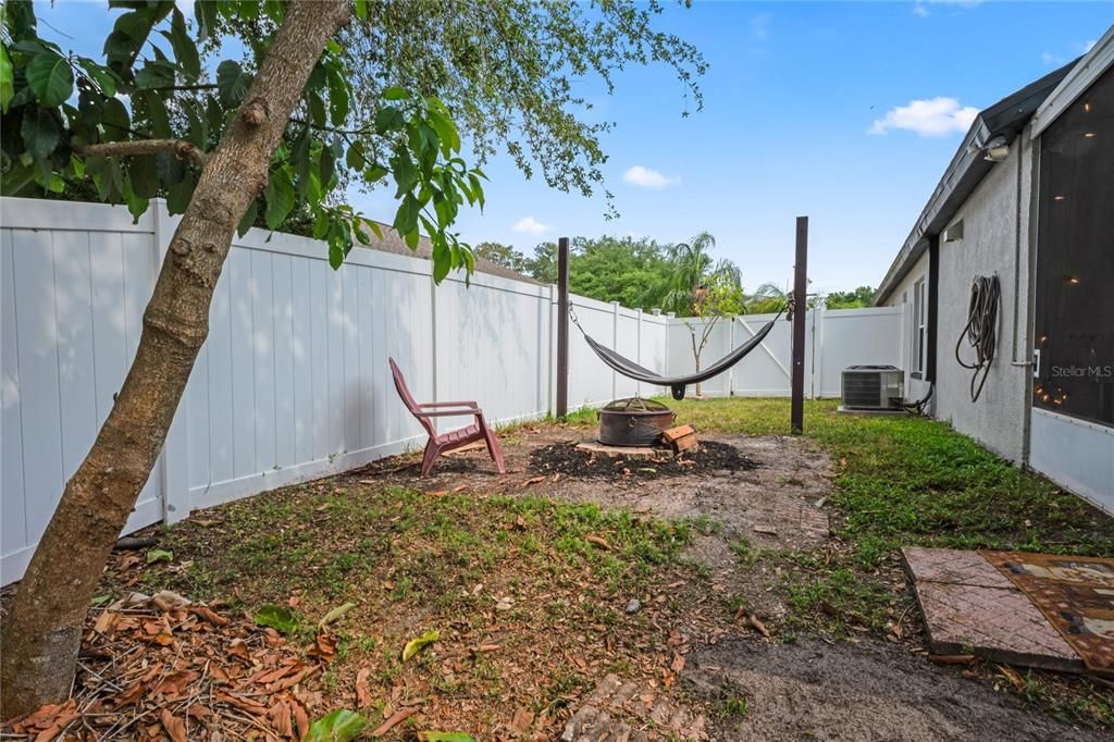 Active With Contract: $365,000 (3 beds, 2 baths, 1236 Square Feet)