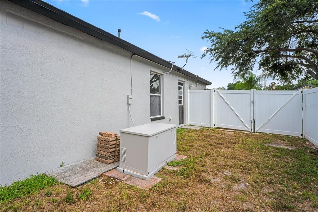 Active With Contract: $365,000 (3 beds, 2 baths, 1236 Square Feet)