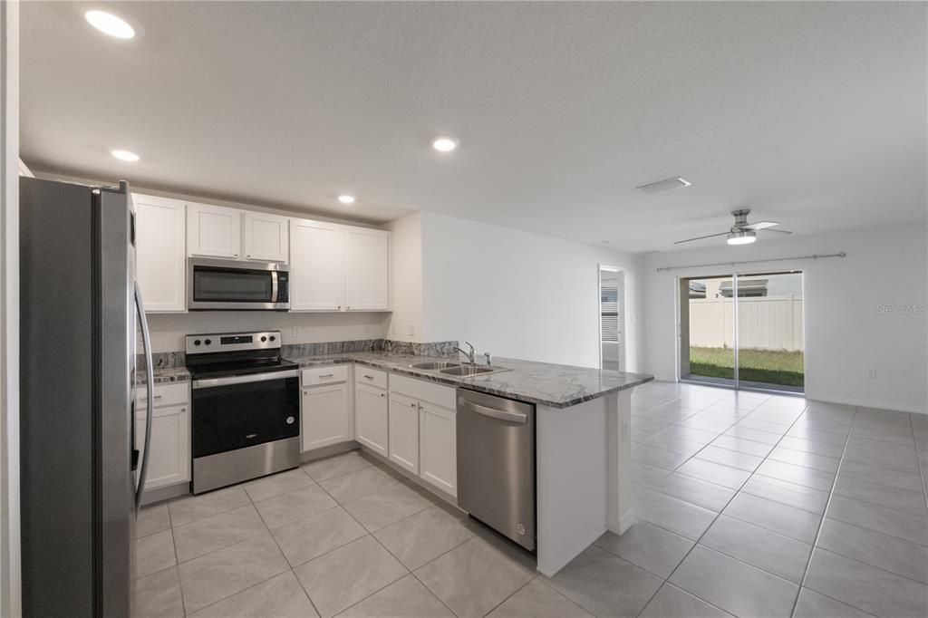 For Sale: $349,900 (3 beds, 2 baths, 1516 Square Feet)