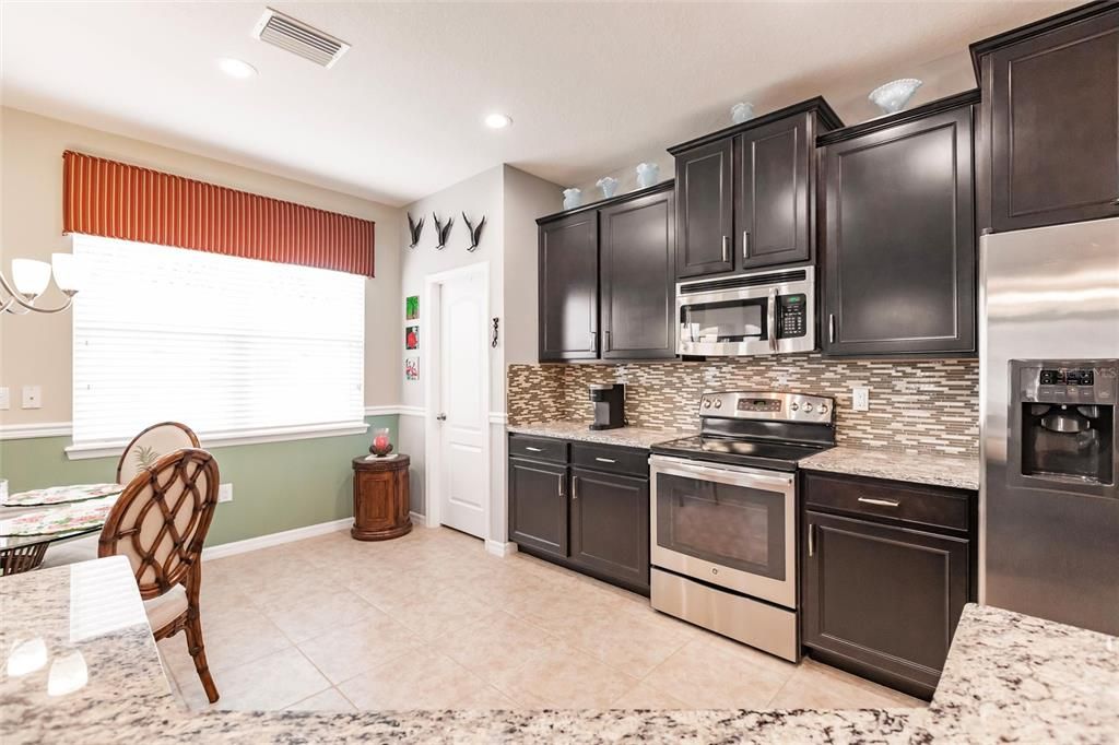 For Sale: $408,900 (3 beds, 2 baths, 1675 Square Feet)