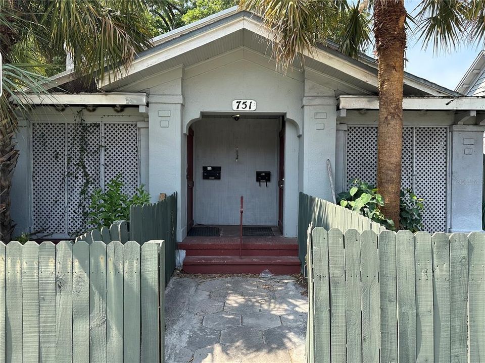 Недавно продано: $280,000 (3 спален, 2 ванн, 1380 Квадратных фут)