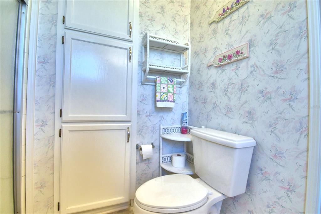 For Sale: $245,000 (2 beds, 2 baths, 1128 Square Feet)