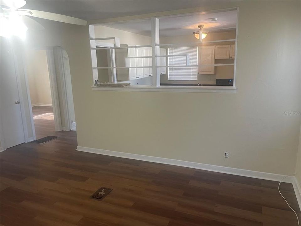 For Rent: $1,895 (2 beds, 1 baths, 780 Square Feet)