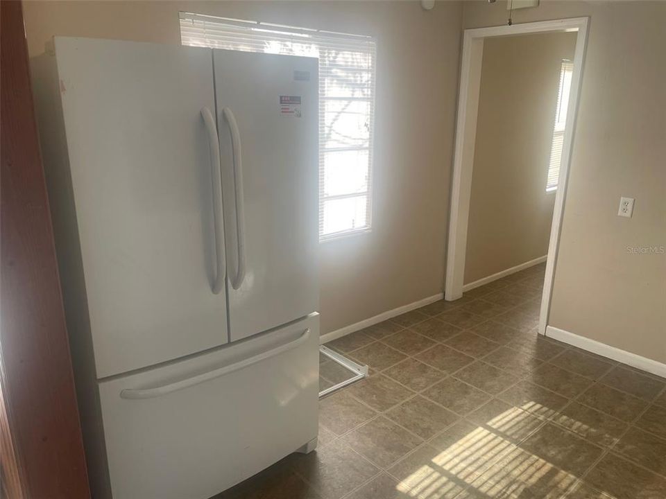 For Rent: $1,695 (2 beds, 1 baths, 900 Square Feet)