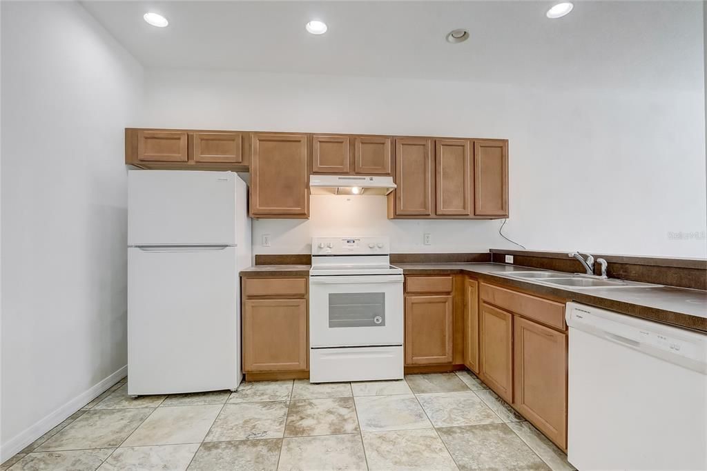 For Sale: $299,900 (3 beds, 2 baths, 1536 Square Feet)