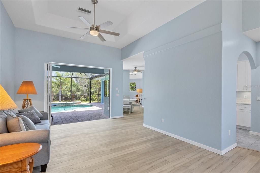 Active With Contract: $499,000 (3 beds, 2 baths, 1982 Square Feet)