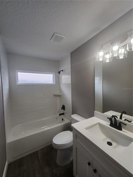 Active With Contract: $369,900 (3 beds, 2 baths, 1335 Square Feet)