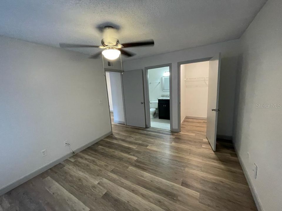 Recently Rented: $1,650 (2 beds, 2 baths, 943 Square Feet)