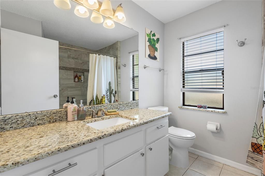 Active With Contract: $359,900 (3 beds, 2 baths, 1424 Square Feet)