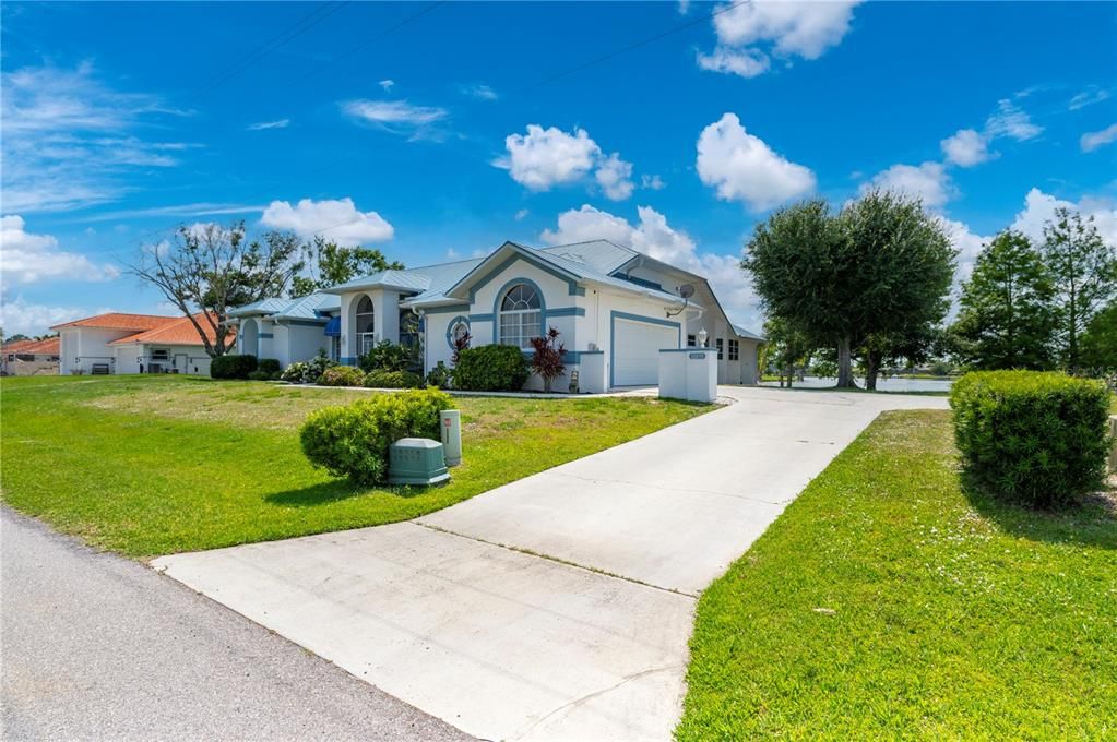 Recently Sold: $549,000 (4 beds, 3 baths, 3019 Square Feet)