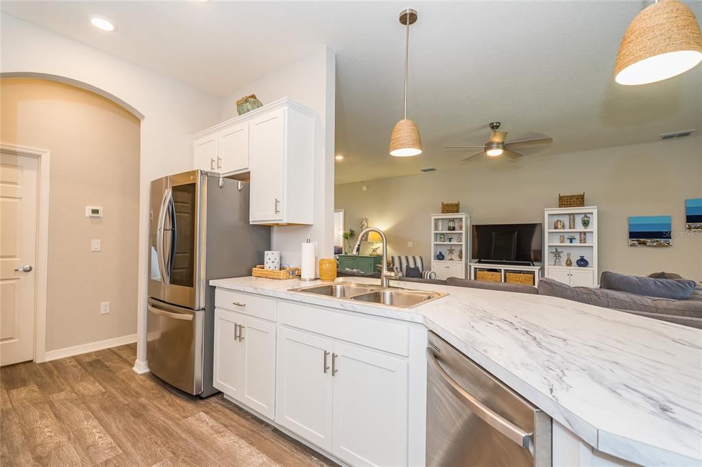 Active With Contract: $430,000 (4 beds, 3 baths, 2315 Square Feet)