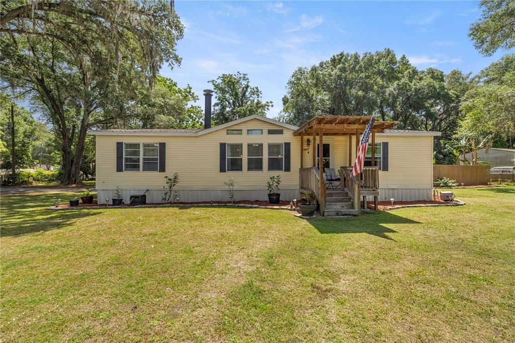 Recently Sold: $235,999 (3 beds, 2 baths, 1404 Square Feet)