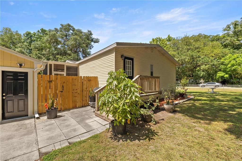 Recently Sold: $235,999 (3 beds, 2 baths, 1404 Square Feet)