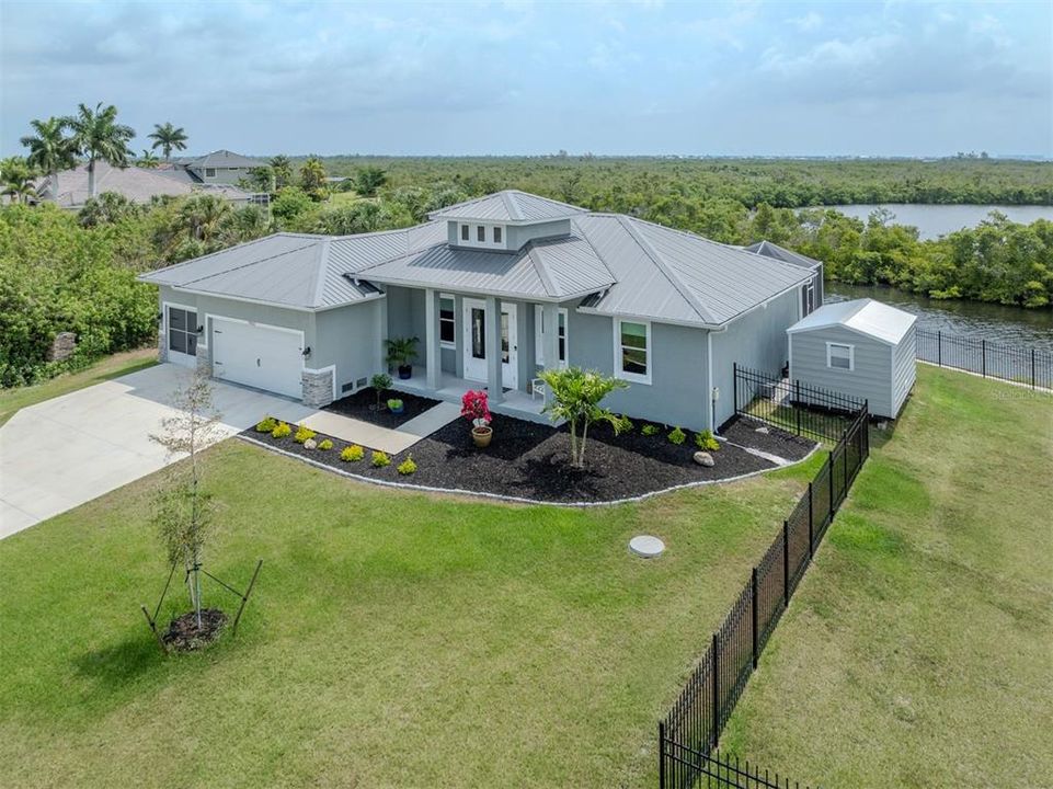 For Sale: $1,095,000 (3 beds, 2 baths, 2031 Square Feet)