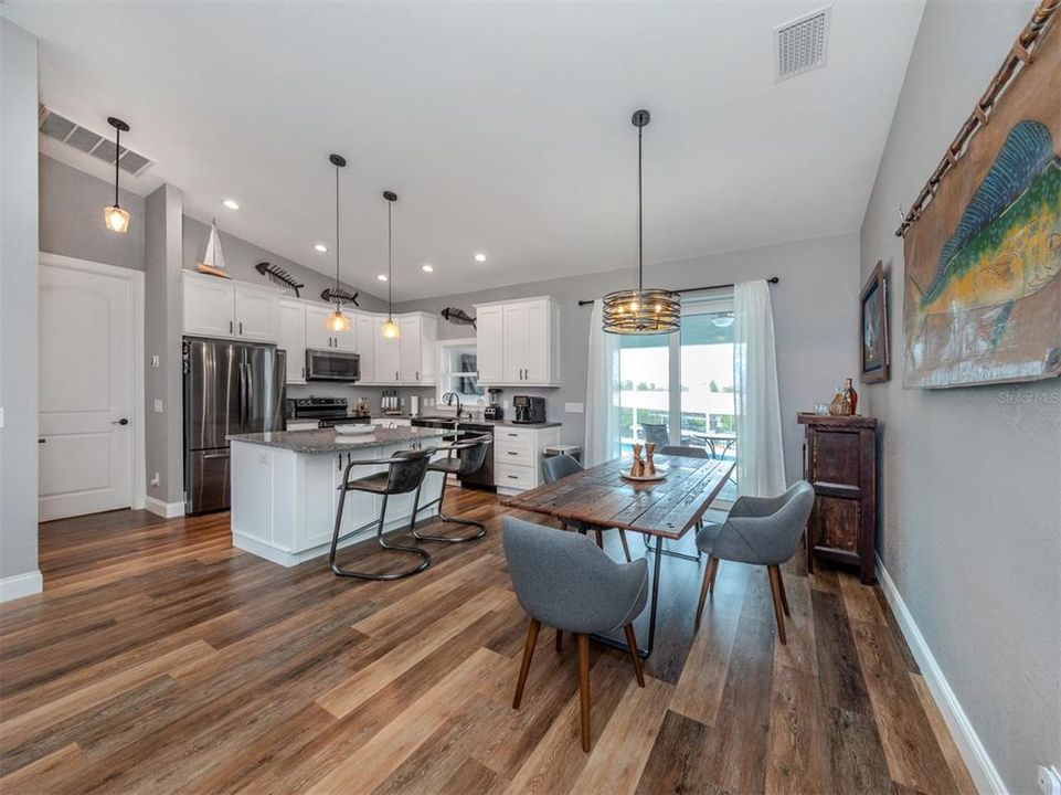 For Sale: $1,095,000 (3 beds, 2 baths, 2031 Square Feet)