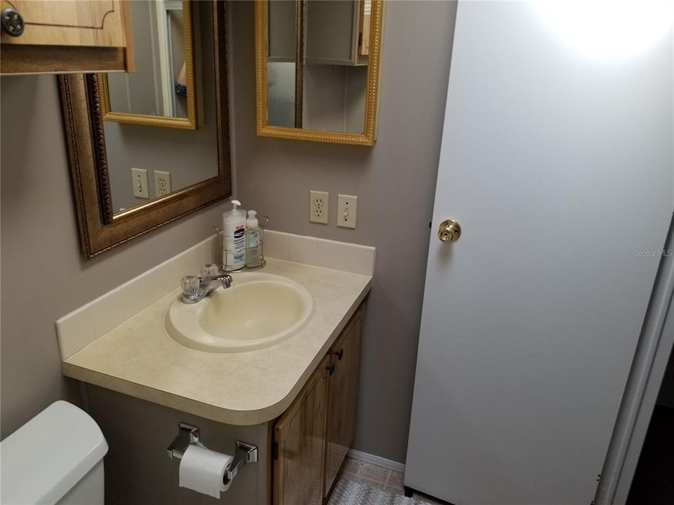 For Rent: $2,500 (2 beds, 2 baths, 1192 Square Feet)